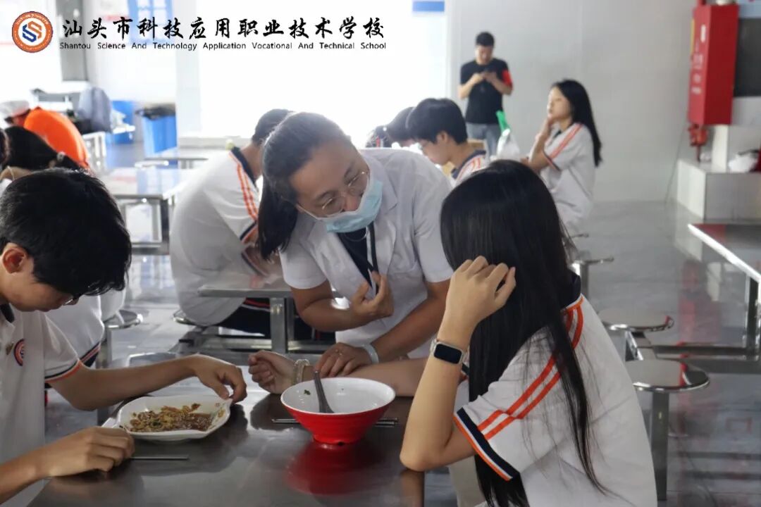 8b92060fe85249914bcee129080a08da.jpg